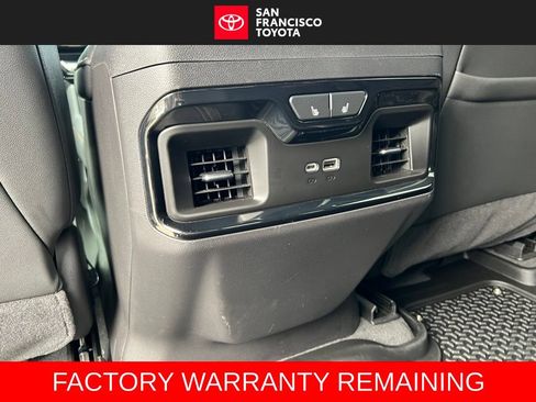 Used 2024 GMC Sierra 1500 AT4 w/ Technology Package AWD/4WD image 18