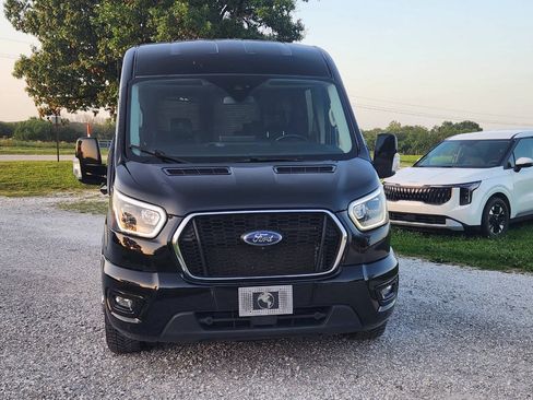 Used 2022 Ford Transit 250 Medium Roof AWD image 5
