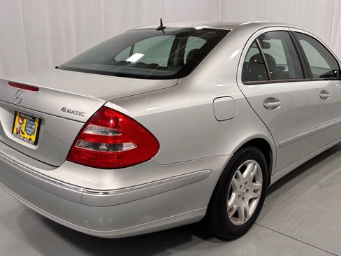 Used 2004 Mercedes-Benz E 320 4MATIC Sedan image 5