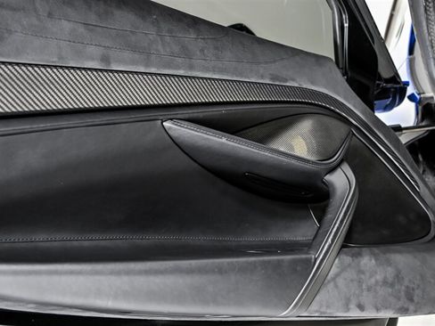 Used 2018 McLaren 720S RWD image 19
