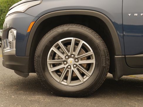 Certified 2023 Chevrolet Traverse LT AWD/4WD image 13