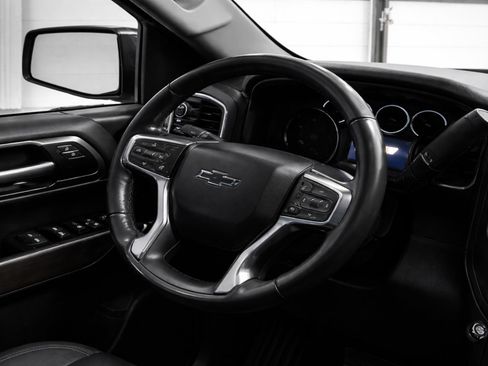 Used 2021 Chevrolet Silverado 1500 RST w/ Texas Edition Plus AWD/4WD image 17