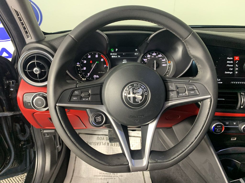 Used 2019 Alfa Romeo Giulia w/ Quick Order Package 22K Sport RWD image 21