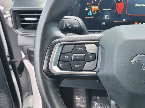 Used 2024 Ford Mustang Coupe RWD image 20