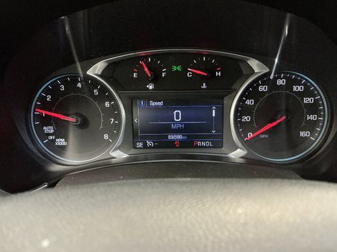 Used 2019 Chevrolet Equinox LT FWD image 13