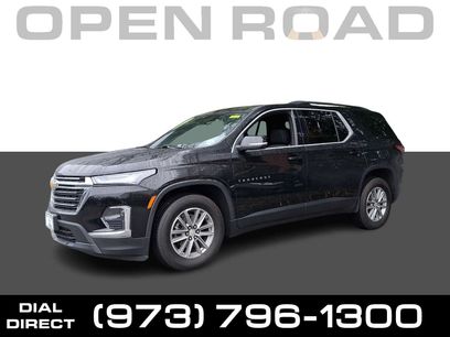 Used 2023 Chevrolet Traverse LT