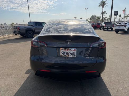 Used 2024 Tesla Model Y Long Range AWD/4WD image 5