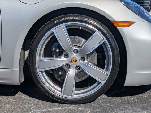 Used 2022 Porsche 718 Cayman GTS RWD image 12