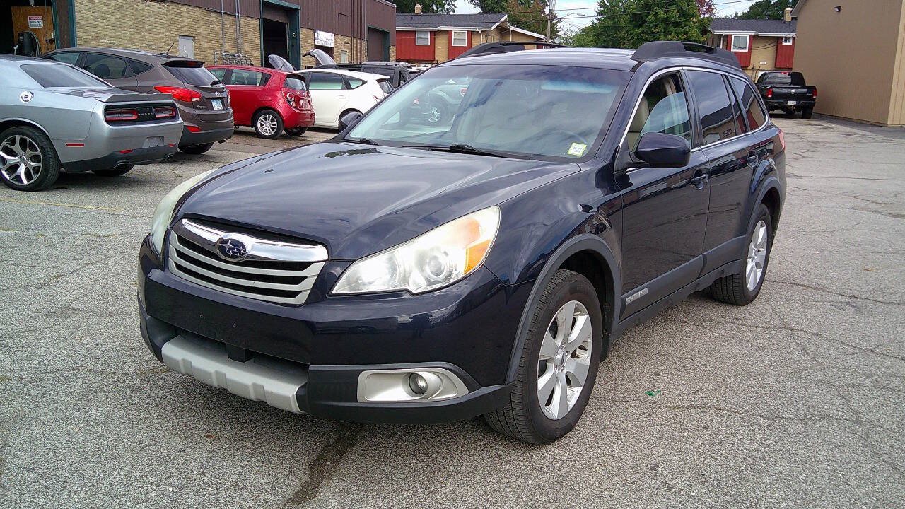Used 2012 Subaru Outback 2.5i Limited w/ Moonroof Pkg AWD/4WD image 1