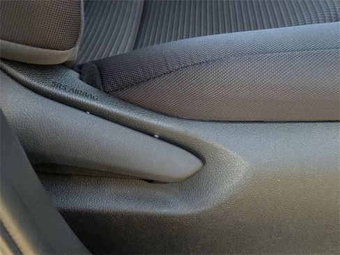 Used 2022 Toyota Highlander L image 29