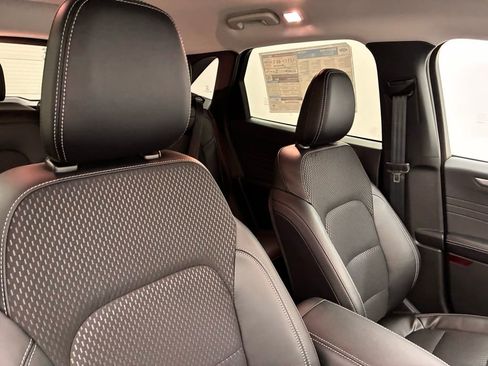 New 2026 Ford Escape SE image 30