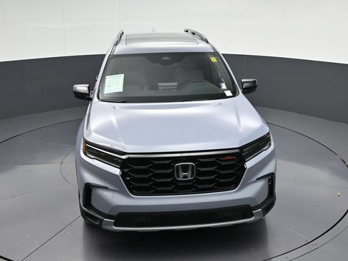 Used 2023 Honda Pilot TrailSport image 24