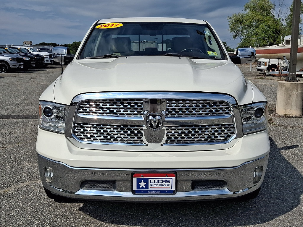 Used 2017 RAM 1500 Laramie AWD/4WD image 4