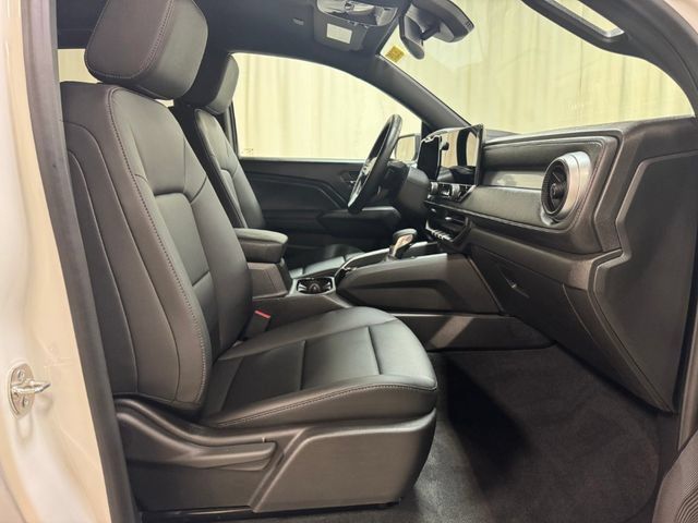 New 2026 Chevrolet Colorado LT w/ LT Convenience Package AWD/4WD image 38