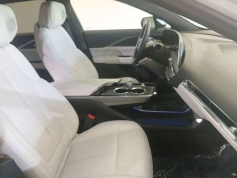 Certified 2024 Cadillac Lyriq Luxury AWD/4WD image 13