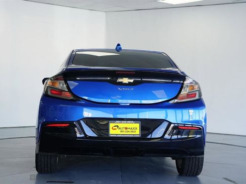 Used 2017 Chevrolet Volt LT w/ Comfort Package image 7