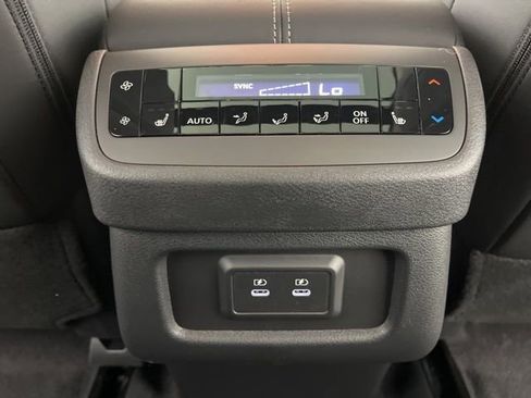 New 2026 Nissan Pathfinder SL w/ SL Premium Package AWD/4WD image 47