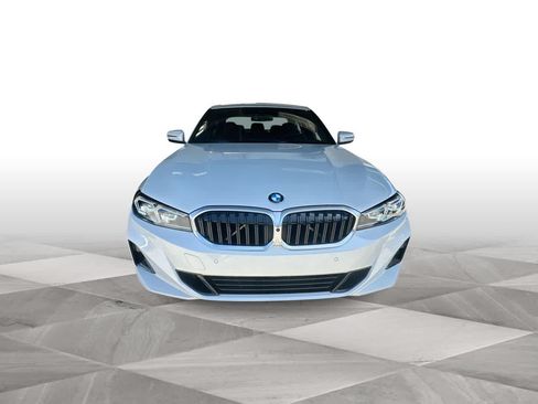 Used 2025 BMW 330i Sedan RWD image 3