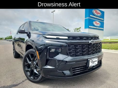 Used 2025 Chevrolet Traverse RS AWD/4WD image 13