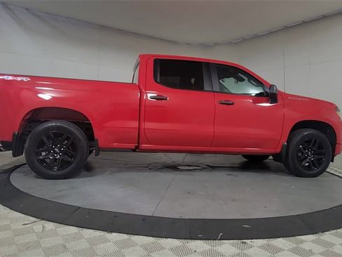 Used 2023 Chevrolet Silverado 1500 Custom image 8
