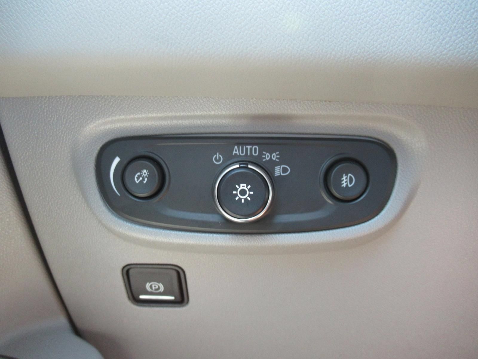Used 2021 GMC Terrain SLT w/ Infotainment Package II FWD image 21