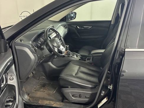 Used 2018 Nissan Rogue SL w/ Premium Package AWD/4WD image 20