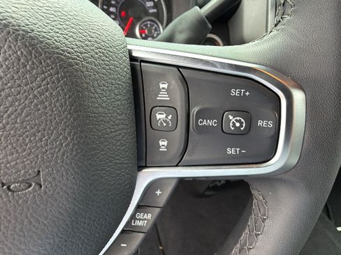 Used 2026 RAM 2500 Big Horn AWD/4WD image 28
