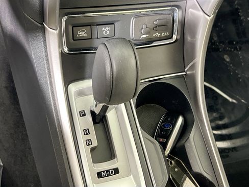 Used 2022 Subaru Ascent Premium w/ Convenience Package image 16