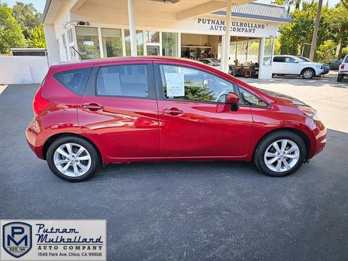 Used 2015 Nissan Versa Note SV image 3