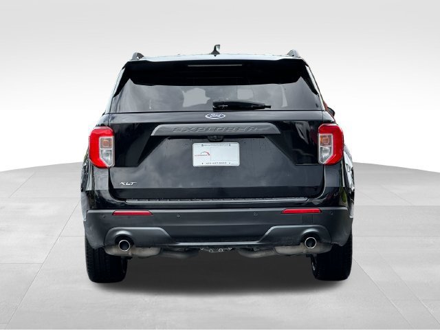 Used 2022 Ford Explorer XLT w/ Equipment Group 202A RWD image 4