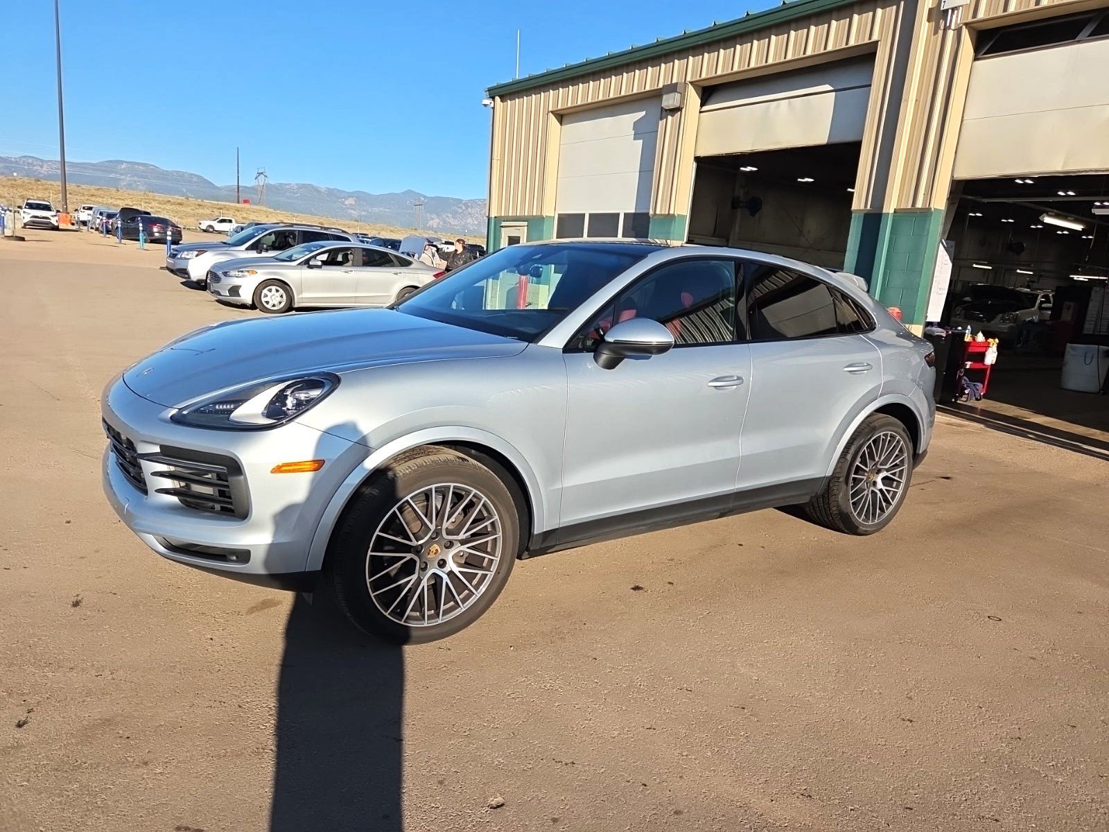 Used 2020 Porsche Cayenne AWD/4WD image 3