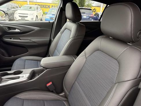 New 2026 Buick Envista Preferred image 13