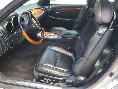 Used 2006 Lexus SC 430 Convertible RWD image 23