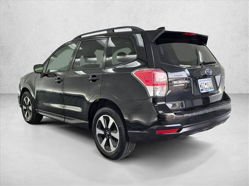 Used 2017 Subaru Forester 2.5i Premium AWD/4WD image 8