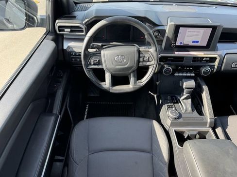 Certified 2025 Toyota Tacoma SR5 AWD/4WD image 13