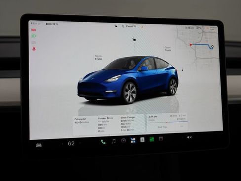 Used 2023 Tesla Model Y Long Range AWD/4WD image 18