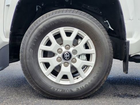Used 2024 Toyota Tacoma SR5 AWD/4WD image 11