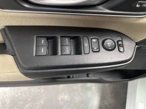 Used 2021 Honda CR-V EX image 10