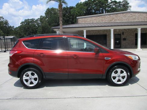 Used 2015 Ford Escape SE w/ Equipment Group 201A AWD/4WD image 15