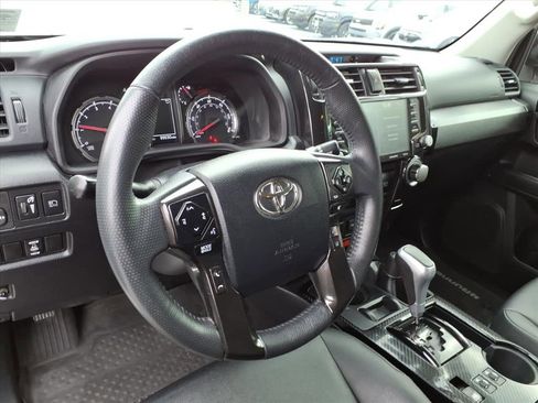 Used 2020 Toyota 4Runner TRD Off-Road Premium image 13