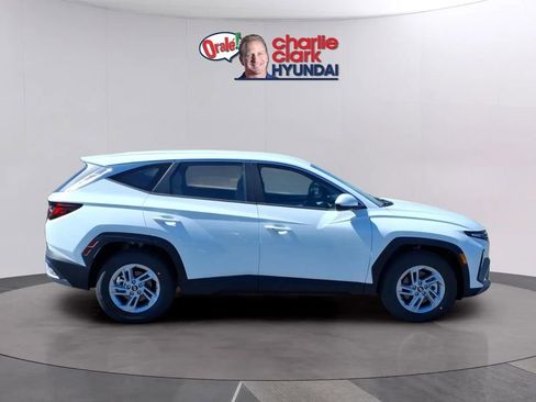 New 2026 Hyundai Tucson SE FWD image 6
