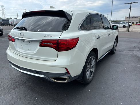 Used 2017 Acura MDX w/ Technology Package FWD image 3