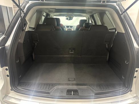 Used 2016 GMC Acadia SLT w/ Open Road Package AWD/4WD image 27