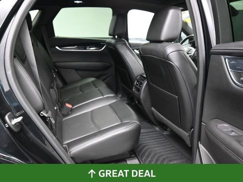 Used 2022 Cadillac XT5 Premium Luxury AWD/4WD image 23