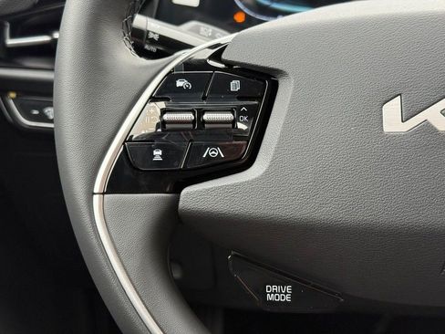 New 2026 Kia Niro EX image 9