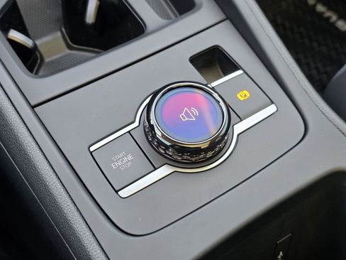 New 2026 Volkswagen Tiguan SE image 14