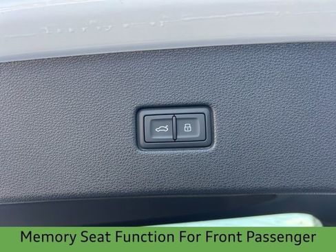 New 2026 Audi SQ8 Prestige image 36