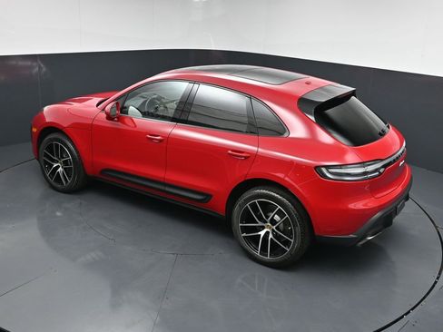 New 2026 Porsche Macan image 15
