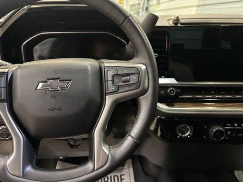 Used 2022 Chevrolet Silverado 1500 RST w/ Z71 Off-Road Package AWD/4WD image 13