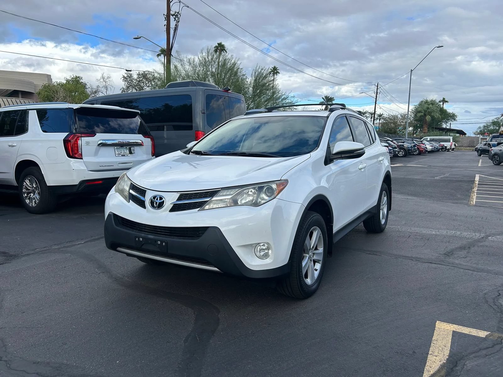 Used 2013 Toyota RAV4 XLE AWD/4WD image 1